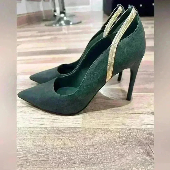 7M Marc Fisher Women’s Garlene Vegan Suede Pumps Heels Olive Green - Picture 1 of 4